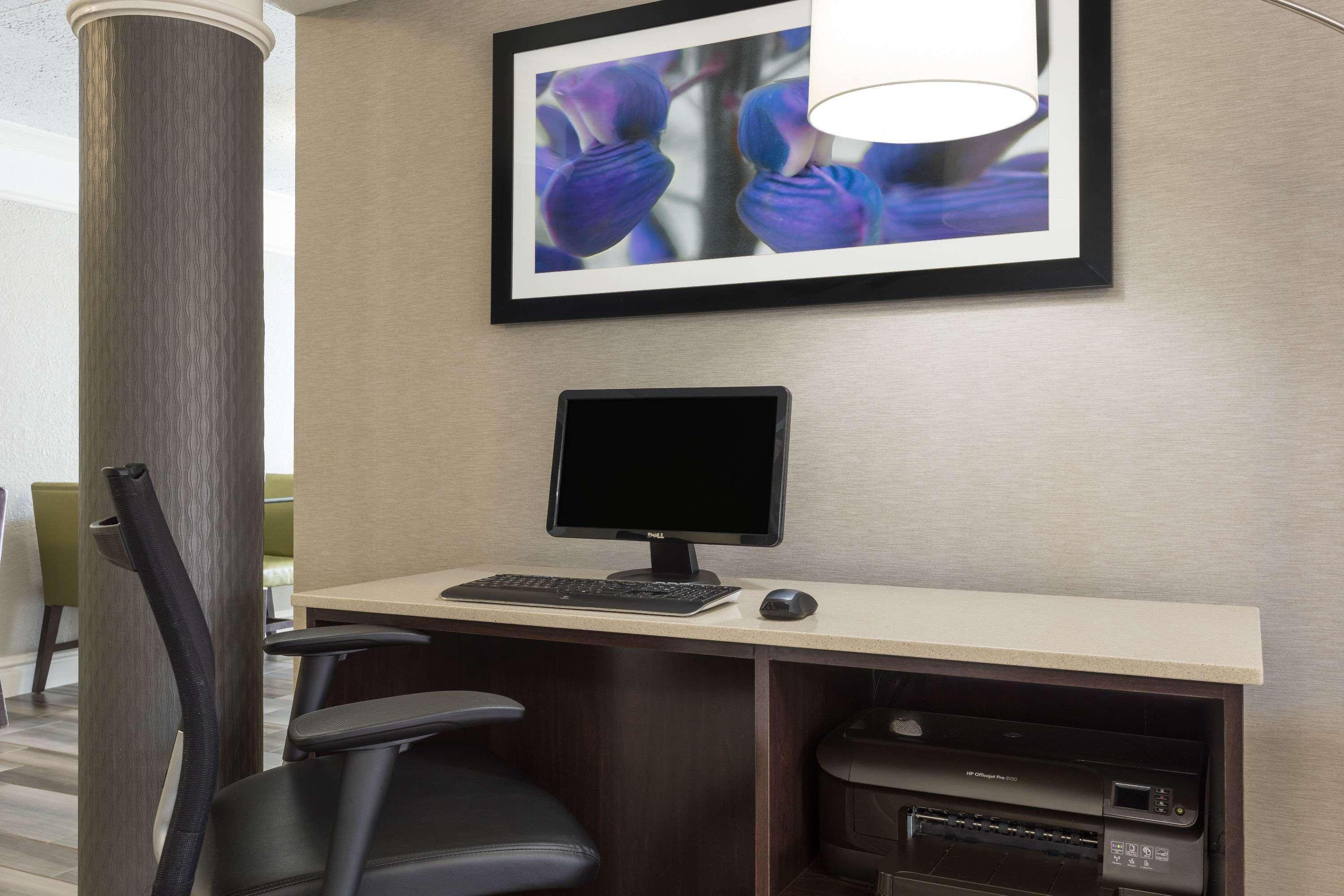 Baymont By Wyndham Greenville Woodruff Rd Εξωτερικό φωτογραφία