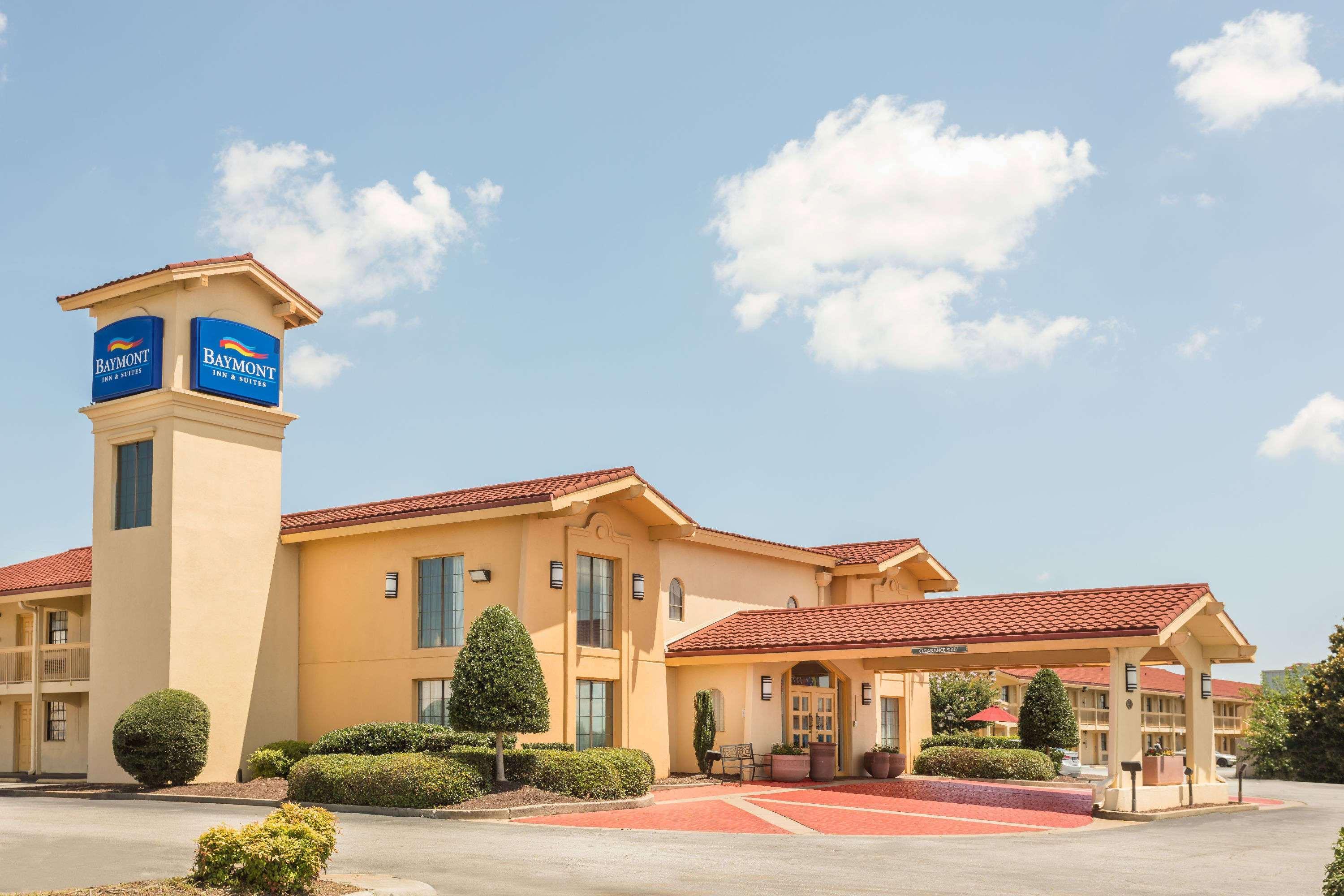 Baymont By Wyndham Greenville Woodruff Rd Εξωτερικό φωτογραφία