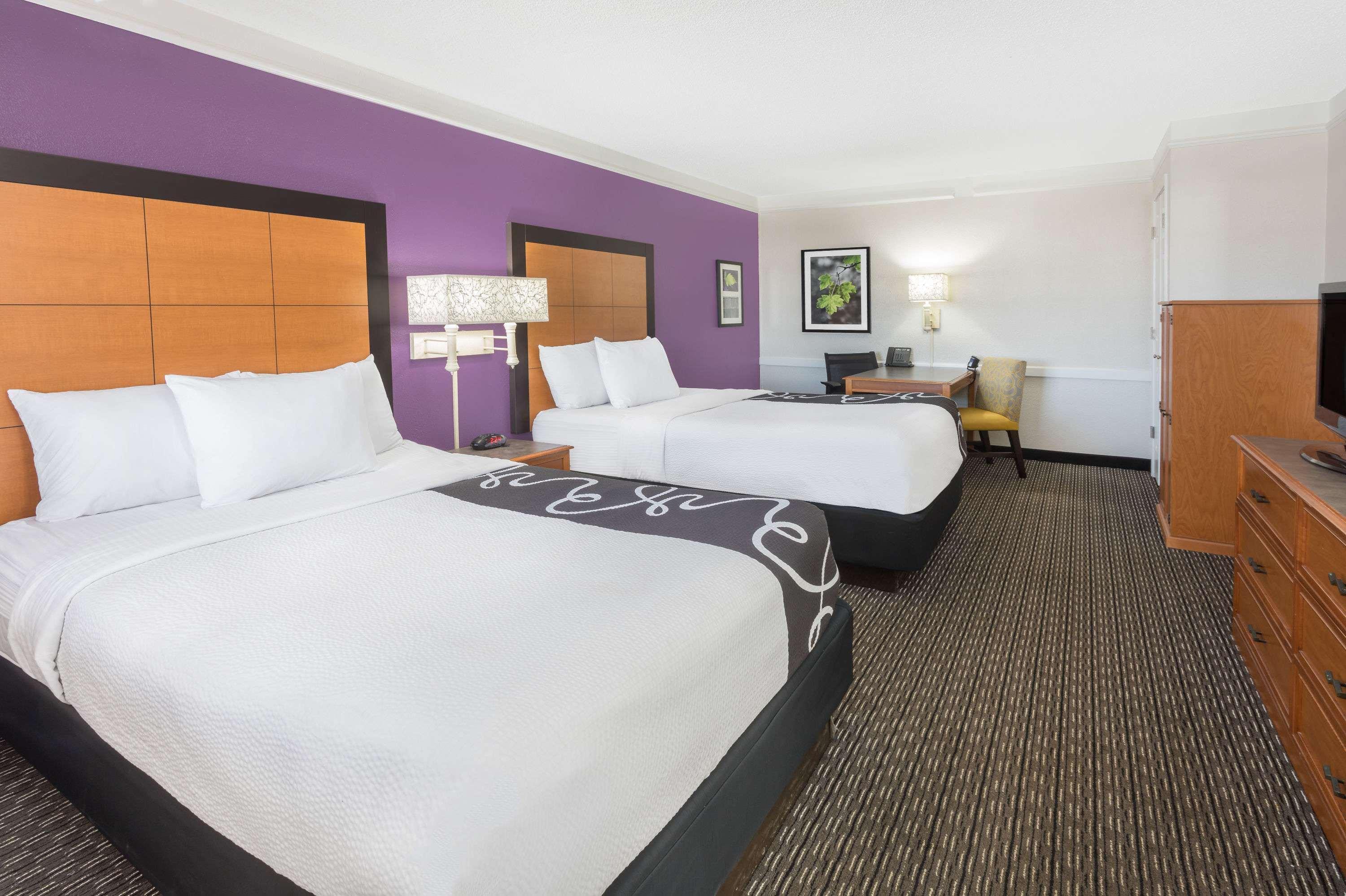 Baymont By Wyndham Greenville Woodruff Rd Εξωτερικό φωτογραφία