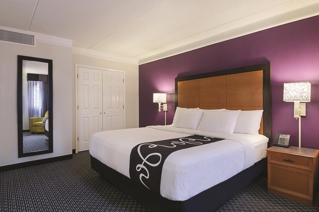 Baymont By Wyndham Greenville Woodruff Rd Εξωτερικό φωτογραφία