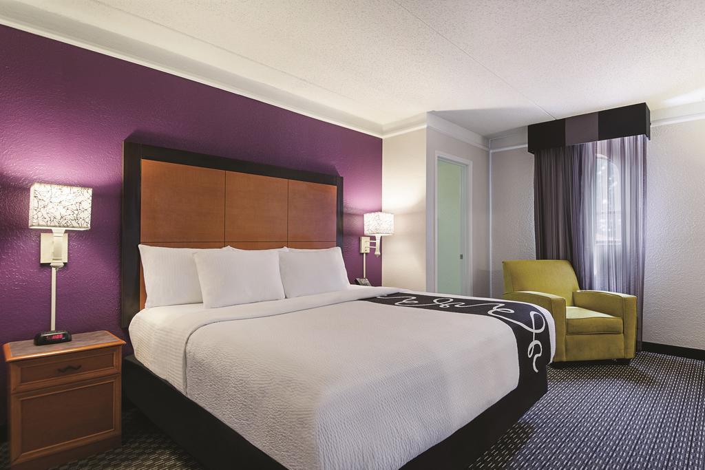 Baymont By Wyndham Greenville Woodruff Rd Εξωτερικό φωτογραφία