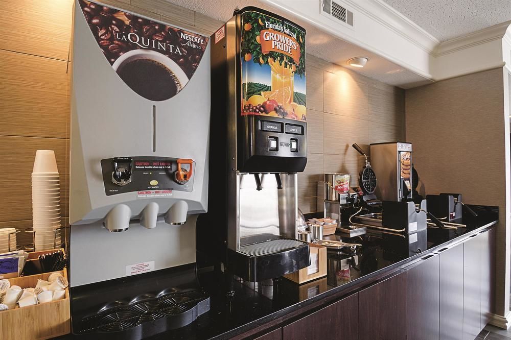Baymont By Wyndham Greenville Woodruff Rd Εξωτερικό φωτογραφία
